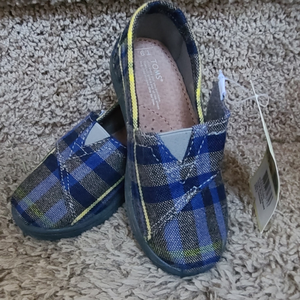 Toms tiny blue plaid wool